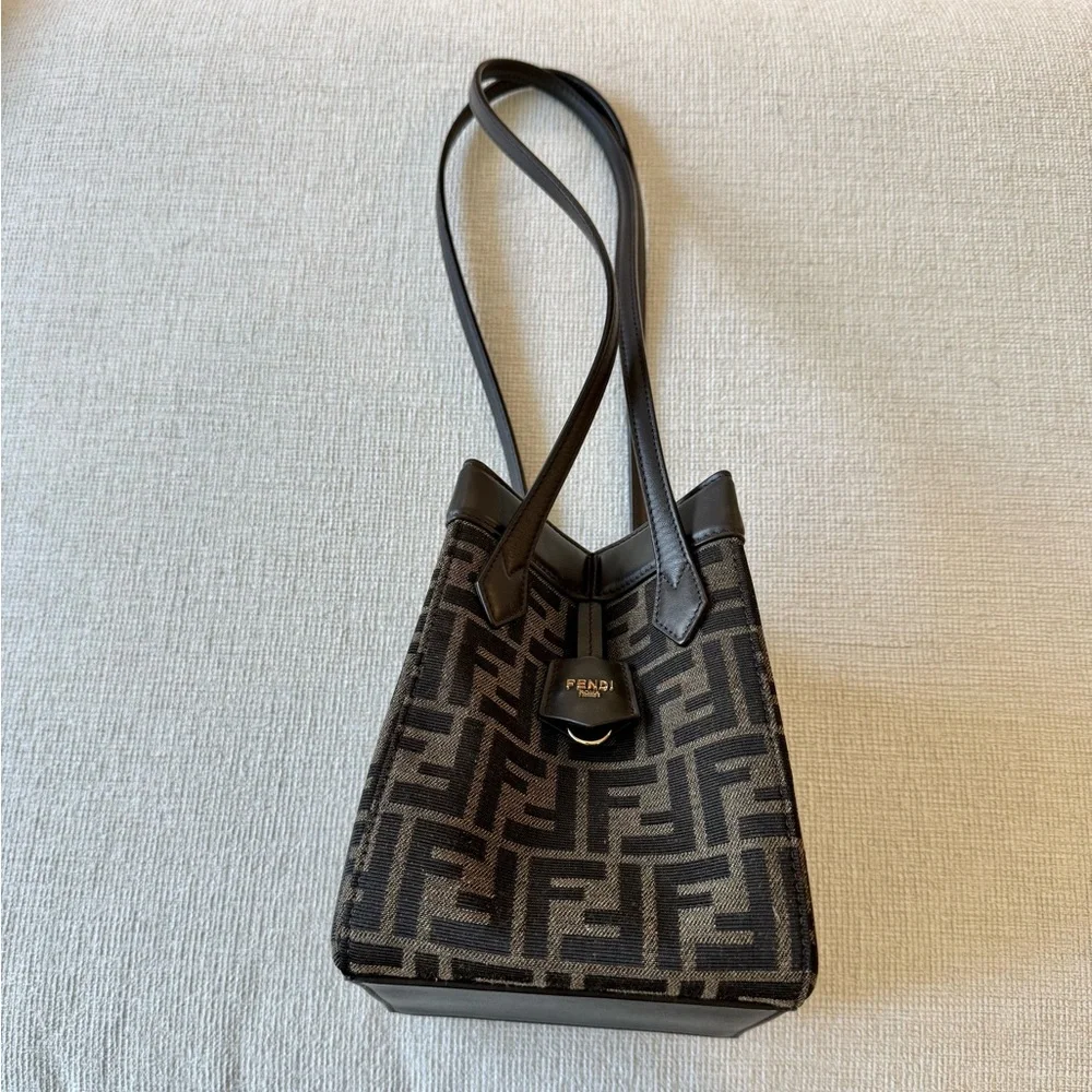 Fendi Origami Mini - Picture 3 of 7